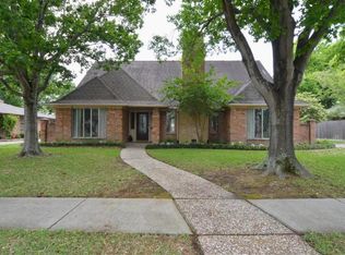 16330 Clearcrest Dr, Houston, TX 77059