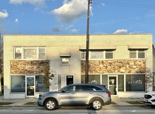 6257 N Milwaukee Ave #102, Chicago, IL 60646
