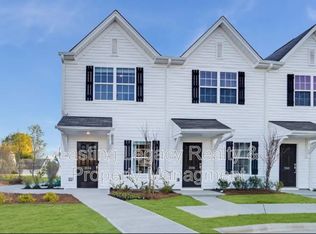 3134 Fall Hills Dr, Winston Salem, NC 27103