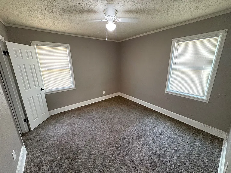 1366 S Cooper St — Photo 5