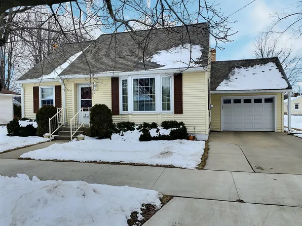 312 Williams St, Marinette, WI 54143