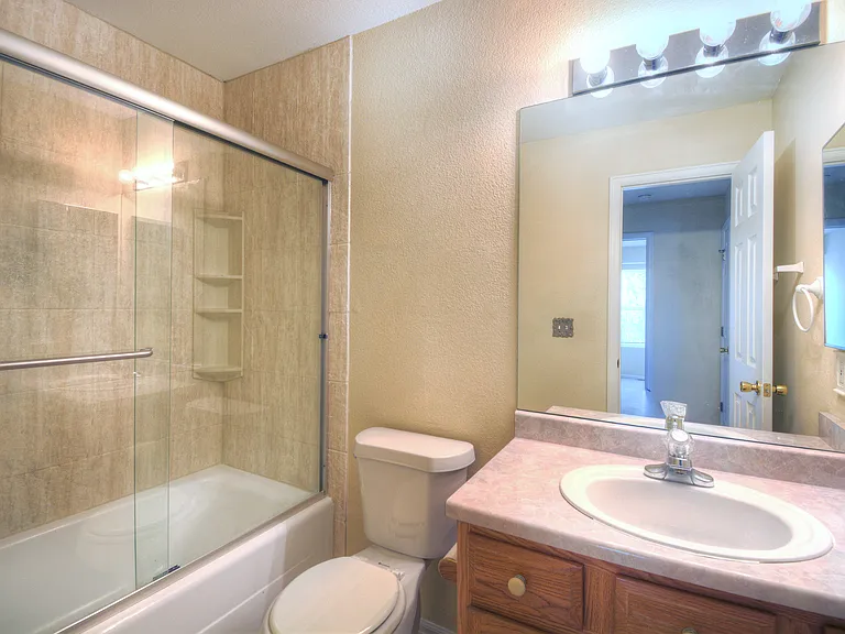 471 Ellers Grv — Photo 10
