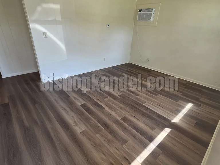 1240 Bernard Ave — Photo 3
