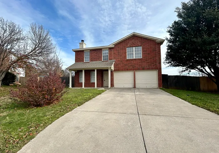 4 bed, 2.5 bath, $1,995 — Photo 1