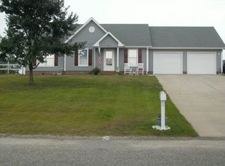 42 Woodwind Dr, Spring Lake, NC 28390