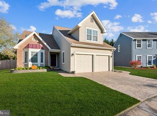 11 Conover Ct, Mount Laurel, NJ 08054
