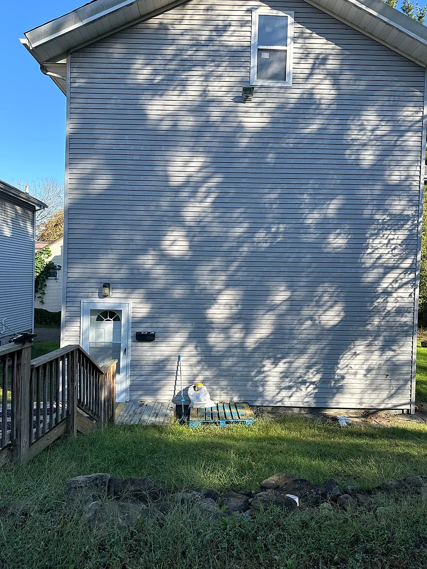 2802 Stayton St Floor 1 photo 1