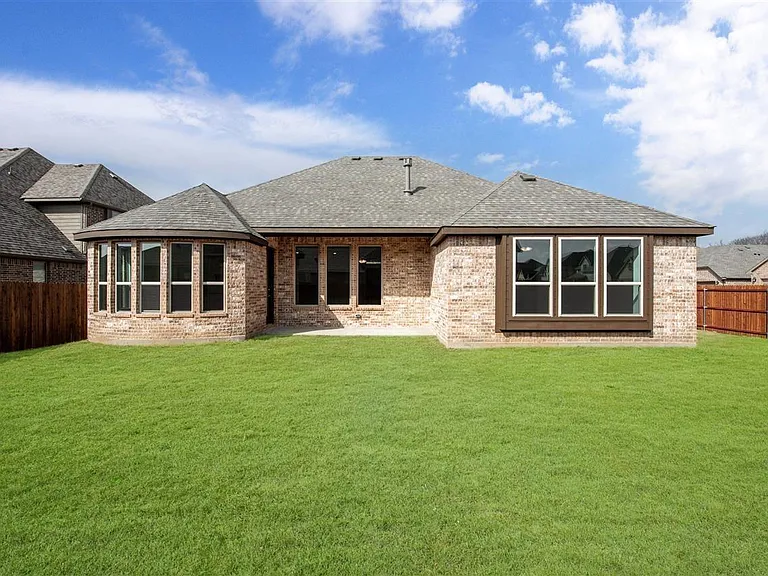 4422 Juniper Ln — Photo 10