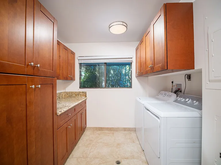 3150 Waiea Pl — Photo 28