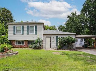 8806 Mayflower Rd, Little Rock, AR 72205