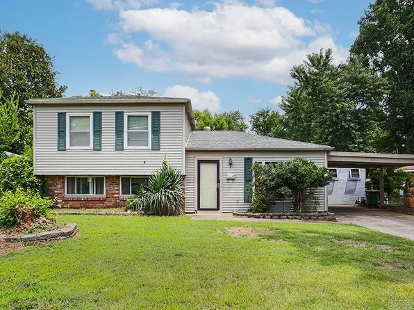 8806 Mayflower Rd, Little Rock, AR 72205