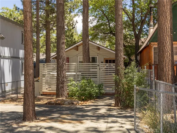 303 Los Angeles Ave, Sugarloaf, CA 92386