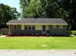 1194 Oakview Dr SE, Smyrna, GA 30080