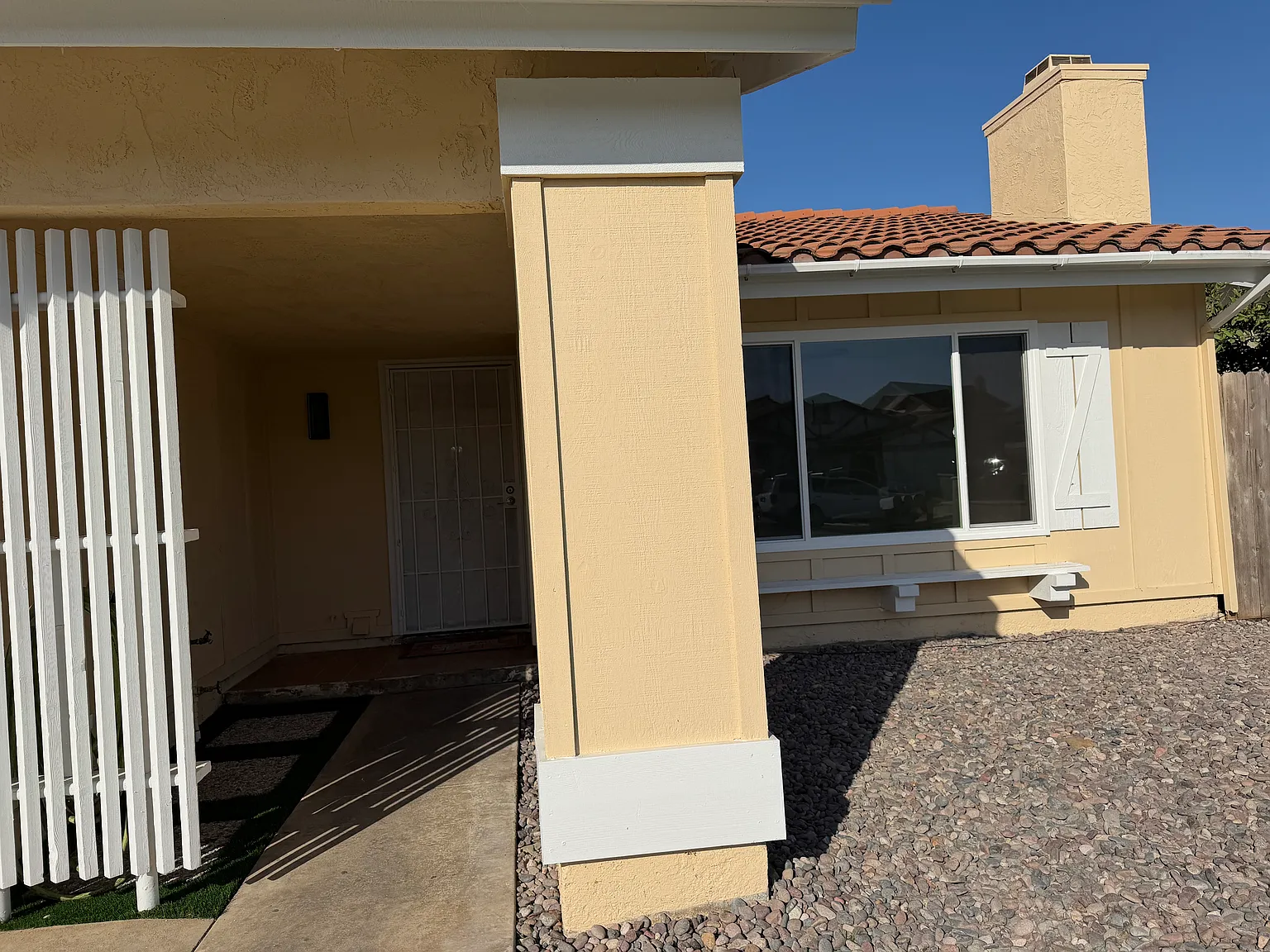 3 bed, 1284 sqft, $4,200 — Photo 2