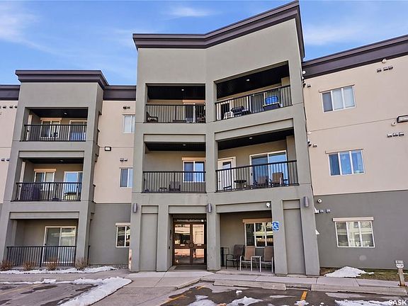 2nd image of UNIT 101-110 Hampton CIRCLE