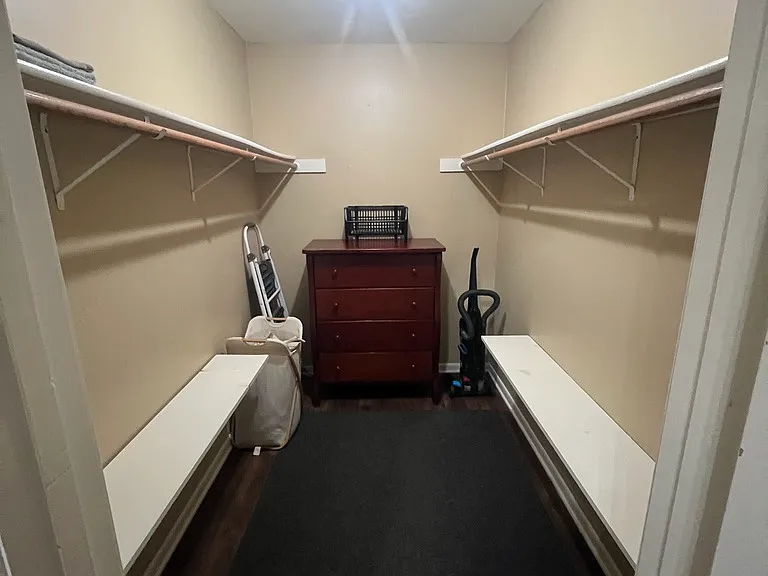 Primary suite large walk in closet