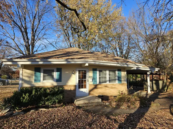 425 W Springfield Street, Aurora, MO 65605