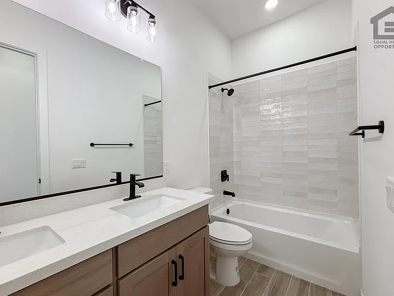 16154 E Lowden Rd — Photo 21