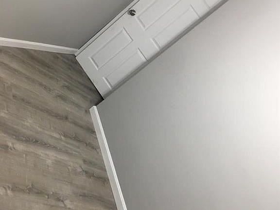 3rd image of 22 Cleveland St