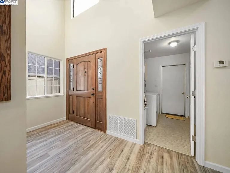 154 Flame Dr #3 — Photo 5