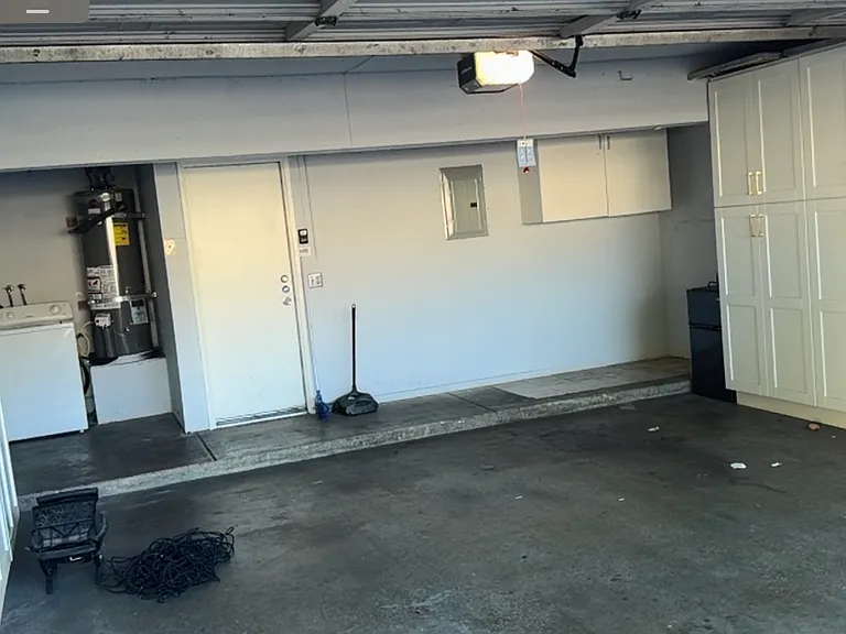 1218 S Cypress Ave #F — Photo 3