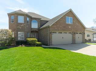 659 N Indiana St, Elmhurst, IL 60126