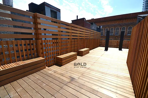 Rented by Bold New York | media 81