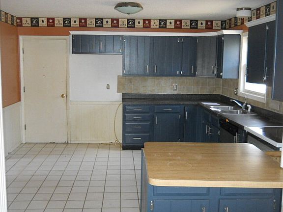 4th image of 3338 Majestic Prince Dr
