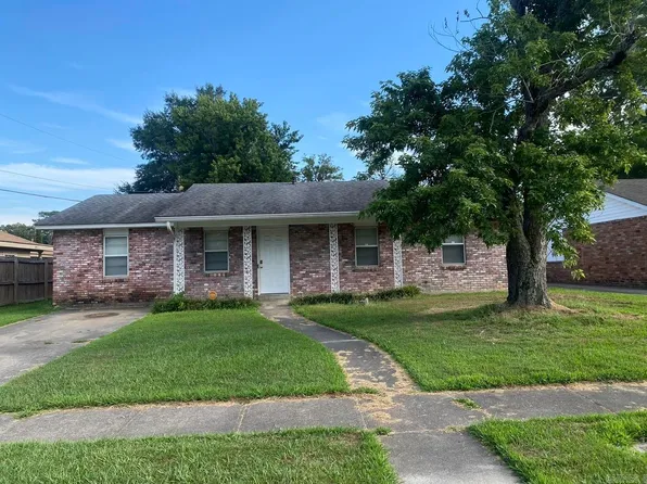 4802 Kisatchie St, Pine Bluff, AR 71603