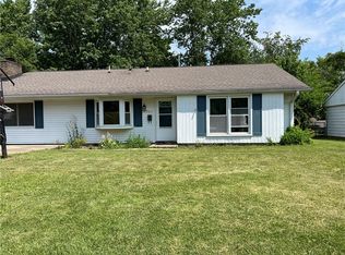 921 Sunset Rdg, Danville, IL 61832