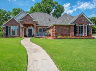 4013 Berkshire Dr, Edmond, OK 73034