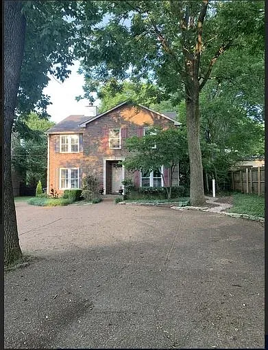 3418 Belmont Blvd — Photo 1