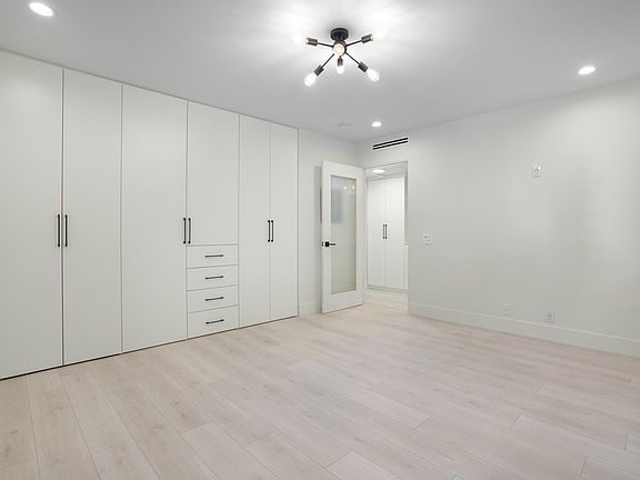 5th image of 3380 Vinton Ave APT 202