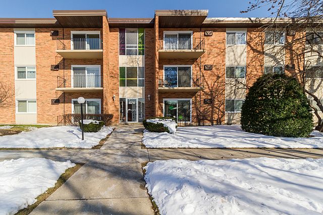 1st image of 9721 S Keeler Ave APT 203
