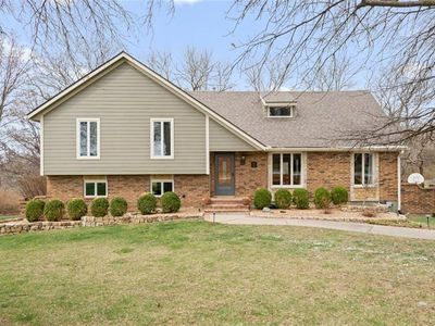 8920 Lochkirk Dr, Lees Summit, MO, 64064