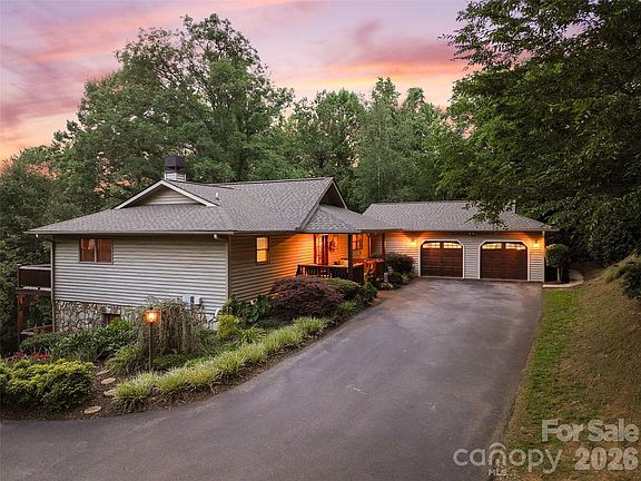3rd image of 359 Saddlebrook Ln
