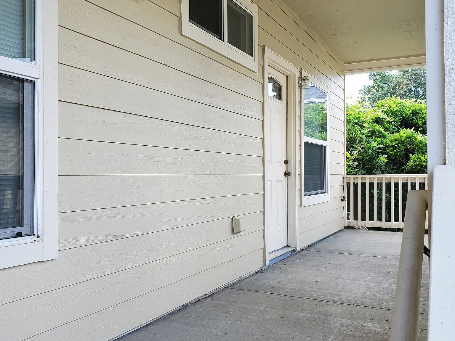 N Washington St, Cloverdale — Photo 3