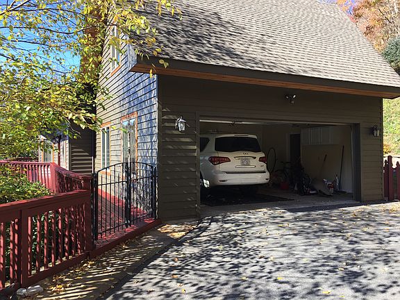 3rd image of 812 Highland Dr