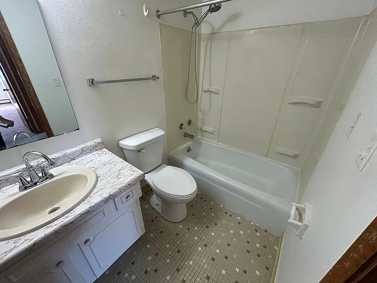 2320 Woodrow Ct — Photo 46