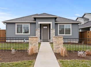 3809 NE Oakside Loop, Bend, OR 97701