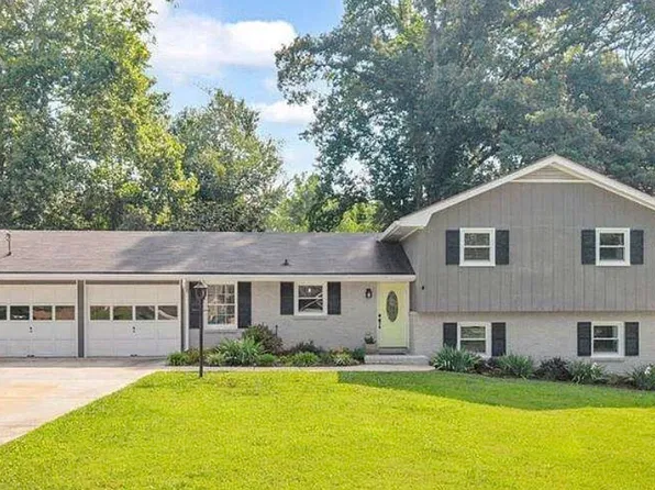 474 Royal Oaks Ter, Stone Mountain, GA 30087