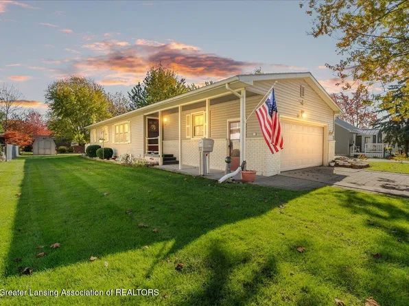 1005 S Lansing St, Saint Johns, MI 48879