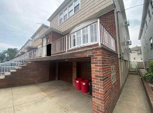 164 W 18th St #1, Bayonne, NJ 07002