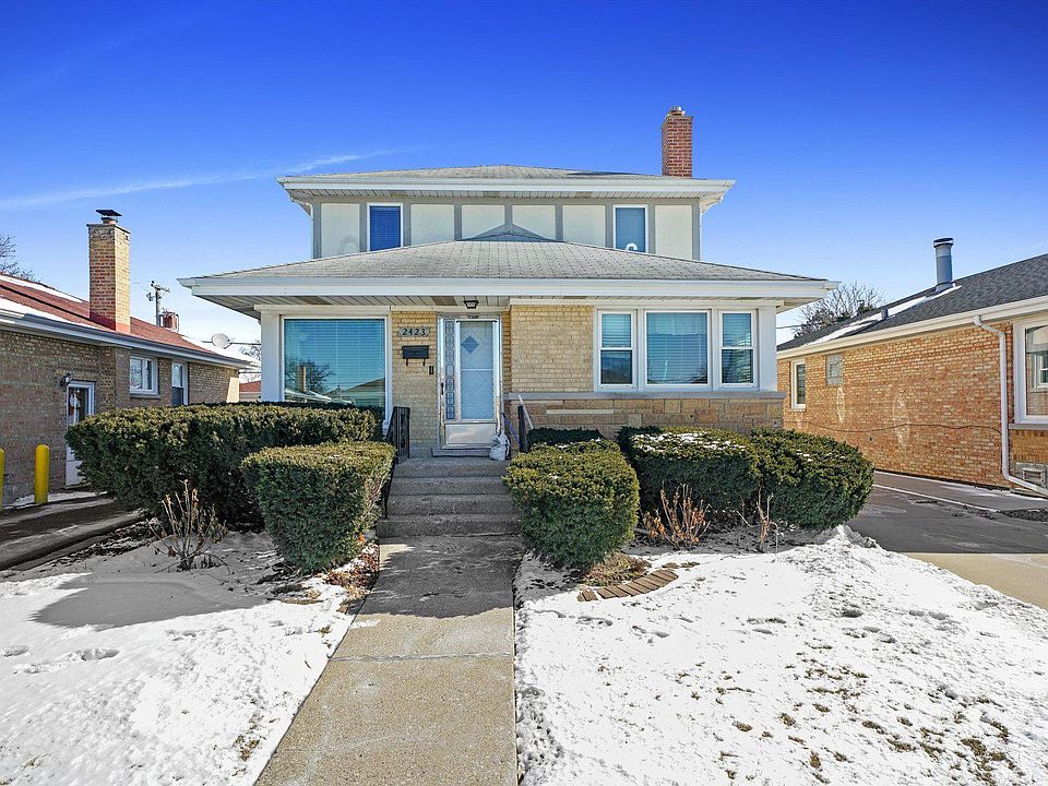 1st image of 2423 Ernst St