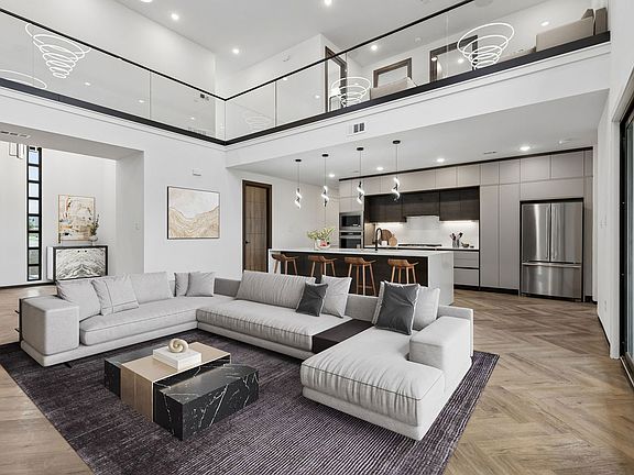 3rd image of 3505 Sky Ridge Ln