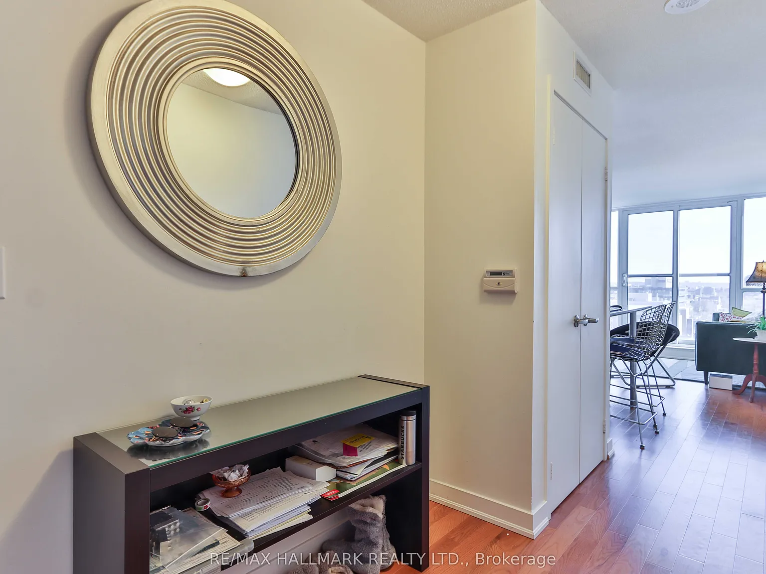 1 bed, $2,135 — Photo 4