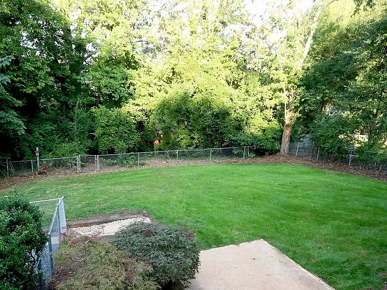 1252 11th St NW — Photo 7