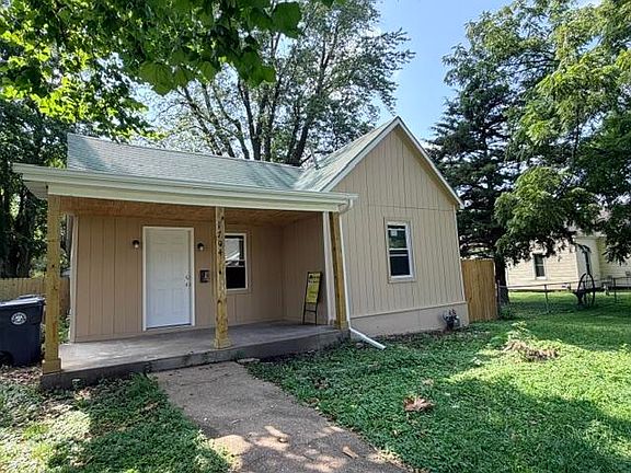2nd image of 1704 S Missouri Ave