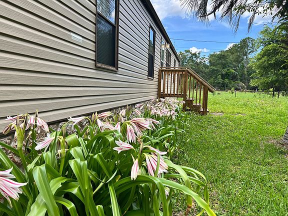 3rd image of 14250 Tiki Ln