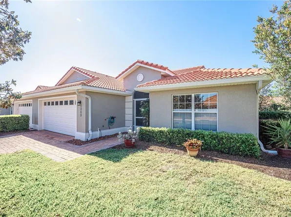 5069 Harbour Dr, Oxford, FL 34484